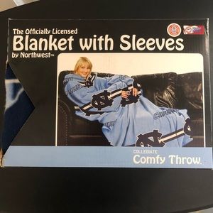 UNC Chapel Hill- Tar Heels- Blanket with Sleeves